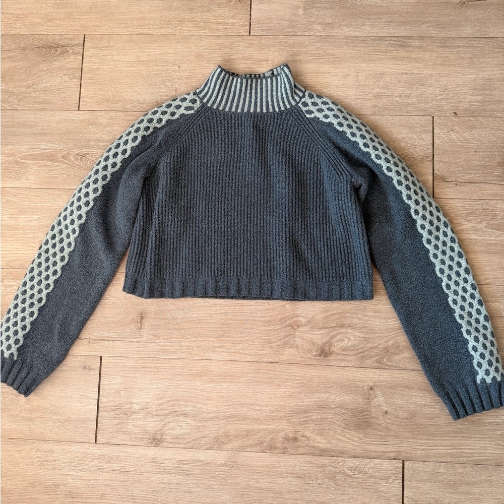 Wild Fable Gray and Cream Turtleneck Sweater